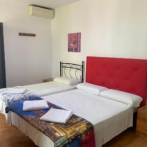  Pensión Teruel España