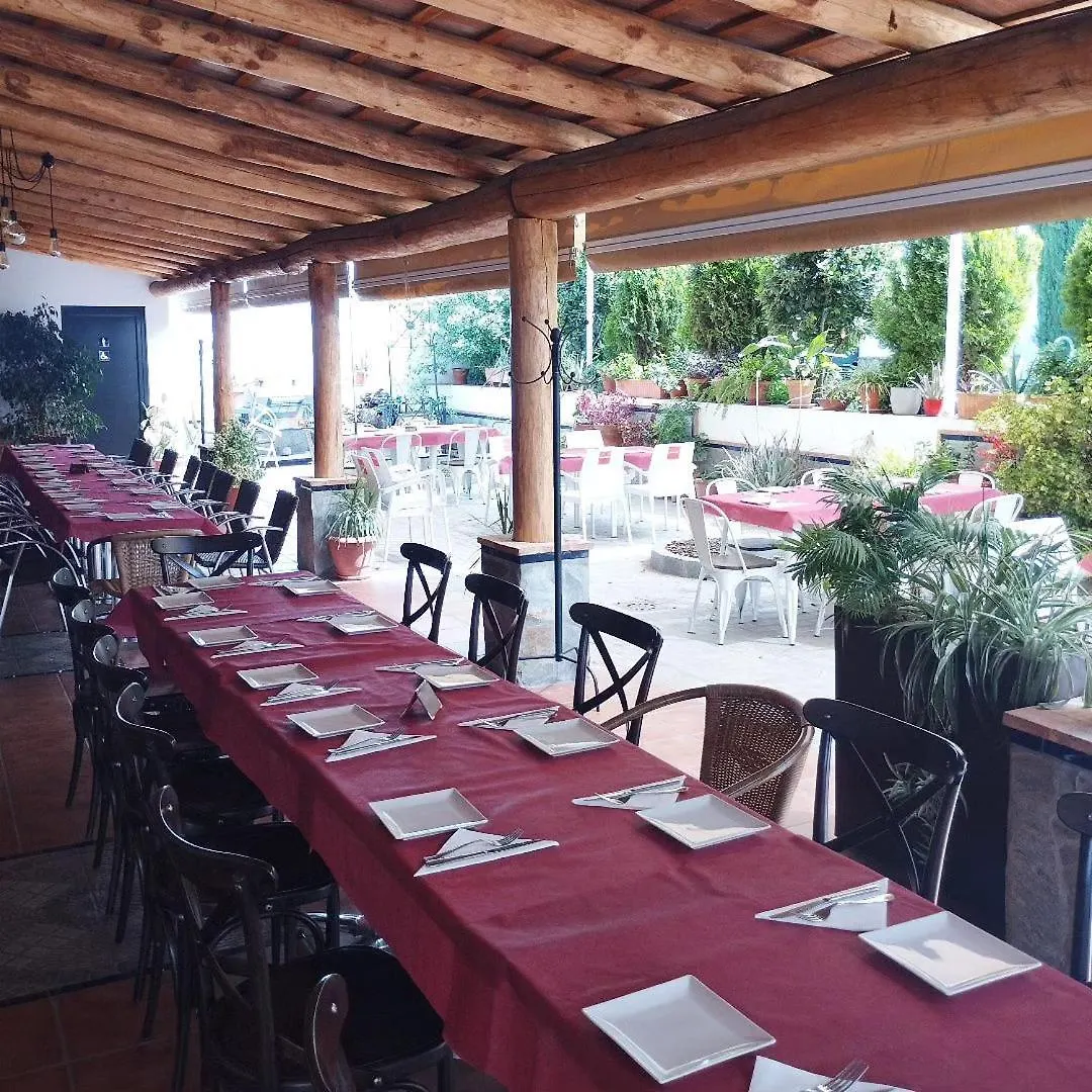 Hotel Entreolivos El Pedroso